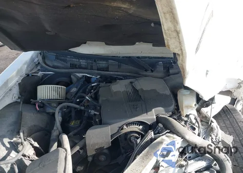 2010 Mercury Grand Marquis Ls (Fleet Only) из США, поврежденный, VIN 2MEBM7FV0AX627422